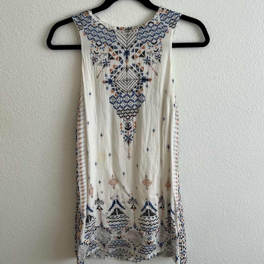 Urban outfitters white pattern shift dress